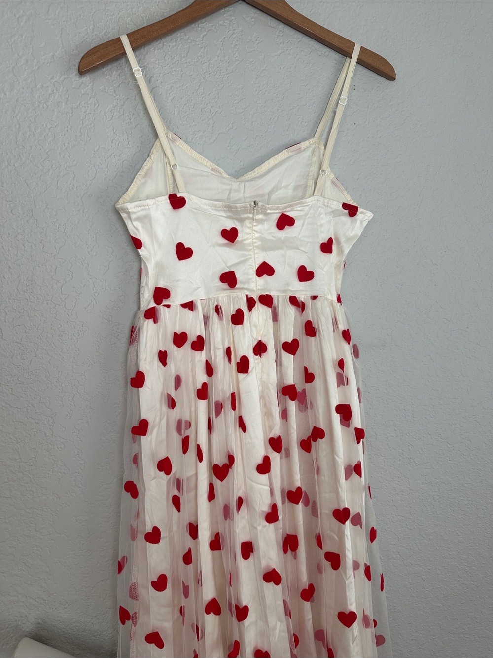 Queen of Hearts White Tulle Dress Red Velvet Heart Tulle Overlay Whimsical - Picture 6 of 7